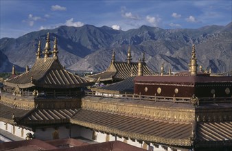 CHINA, Tibet, Lhasa , Jokhang Temple rooftops