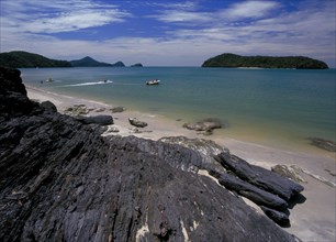 MALAYSIA, Kedah, Langkawi, Pantai Tengah beach looking out to sea towards Pulau Tepor island with