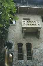ITALY, Veneto, Verona, "Casa di Giulietta, Juliets balcony at Number Twenty Seven Via Cappello.