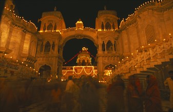 INDIA, Utter Pradesh, Vrindaven, "Dirwali festival, crowds of worshippers outside temple