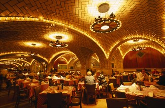 USA, New York, New York City, Interior of the Oyster Bar at Grand Central Station