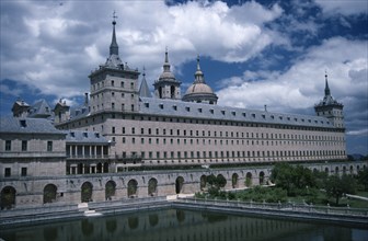 SPAIN, Madrid State, S’Lorenzo de El Escorial, Exterior view of the Convent and domed rooftops.