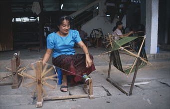 LAOS, Vientiane, Traditional silk weaver