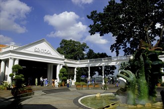 SINGAPORE, Sentosa Island, Green dragon statue and white entrance gate