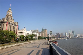 CHINA, Shanghai, The Bund aka Zhong Shan Road. View along the promenade that runs along the Huangpu
