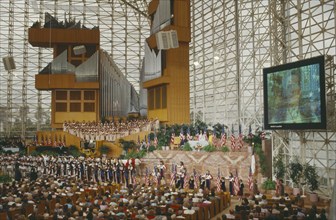 USA, California, Los Angeles, Memorial Day congregation