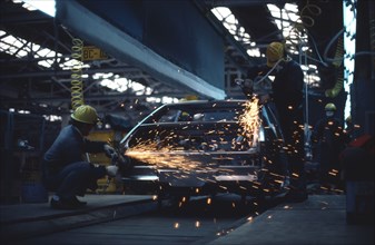 SOUTH KOREA, Industry, Automotive, Workers in Hyundai car plant.
