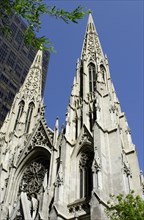 USA, New York State, New York City, Saint Patricks Cathedral on 5th Avenue