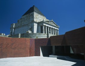 AUSTRALIA, Victoria, Melbourne, The Shrine of Remembrance WW1 memorial seen from the entrance