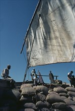KUWAIT, Industry, Dhow with cargo.