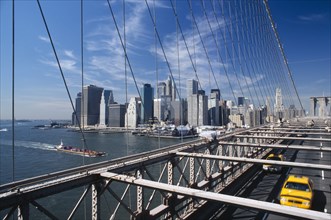 USA, New York, New York City, View of Manhattan skyline from Brooklyn Bridge