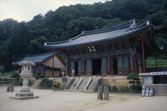 SOUTH KOREA, Kangwon, Soraksan Nat. Park, Shinhungsa Temple.  Exterior of Zen meditation temple