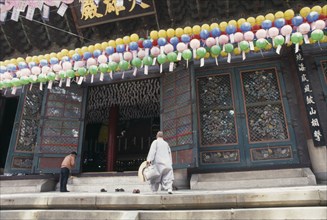 SOUTH KOREA, Seoul, Chogyesa Temple named after the Chogye Buddhist sect.  Exterior and interior