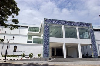 MALAYSIA, Kuala Lumpur, Museum of Islamic Arts exterior facade