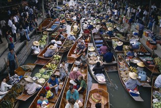 THAILAND, Bangkok, Damoen Saduak floating market