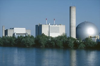 FRANCE, Loire Valley, Avoine, Avoine Chinon nuclear power station that produces electricity and
