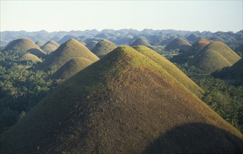 PHILIPPINES, Visayan Islands, Bohol, Chocolate Hills.