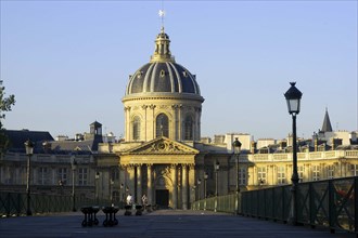 FRANCE, Ile de France, Paris, Domed building seen from Pont des Arts