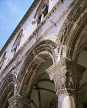 CROATIA, Dalmatia, Dubrovnik, Close up detail of archways in Rectors Palace