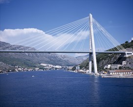 CROATIA, Dalmatia, Dubrovnik, Franjo Tudjman Bridge over inlet channel
