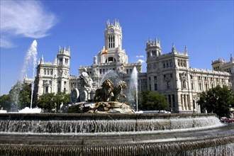 SPAIN, Madrid, Plaza de Cibeles fountain with the post office facade behind