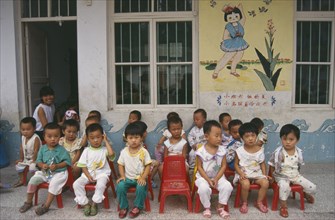 CHINA, Henan Province, Education, Schoolchildren aged from three to five years outside kindergarten