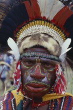 PAPUA NEW GUINEA, Tribal People, Tribesman in full regalia.