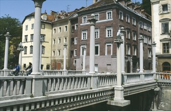 SLOVENIA, Ljubljana, Columned bridge over the Lubljanica river