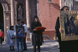 MEXICO, Guanajuato, San Miguel de Allende, Oratorio de San Felipe Neri.  Good Friday Procession