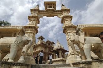 INDIA, Rajasthan, Amber, Shri Jagat Siromaniji Temaple made of whilte marble and ornately with