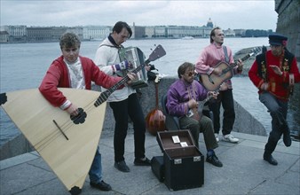 RUSSIA, St Petersburg, Folk music group.