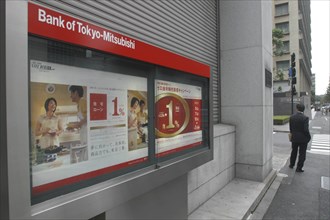 JAPAN, Tokyo, "Bank of Tokyo Mitsubishi advertising home mortgages at only 1 %, near Tokyo Station"