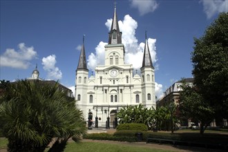 USA, Louisiana, New Orleans, French Quarter. St Louis Cathedral on Jackson Square