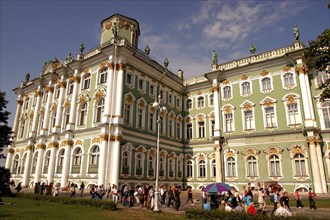 RUSSIA, St Petersburg, The Hermitage exterior with people outside