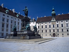 AUSTRIA, Vienna, Hofburg Royal Palace. In der Burg Courtyard with monument to Emperor Franz I and