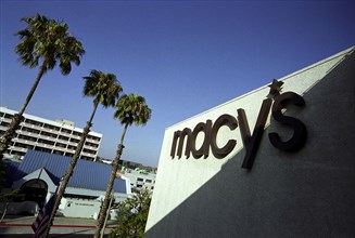 USA, California, Santa Monica, Macys department store exterior section and sign
