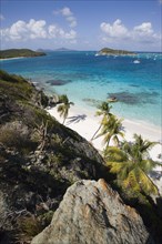 WEST INDIES, St Vincent & The Grenadines, Tobago Cays, View over the beach of Jamesby Island and