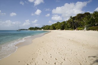 WEST INDIES, Barbados, St Peter, Gibbes Bay beach