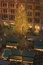 GERMANY, Bavaria, Munich, The Christmas tree and stalls in front of the Rathaus during the