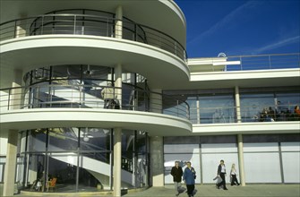 ENGLAND, East Sussex, Bexhill on Sea, De La Warr Pavilion. Exterior view of staircase section with