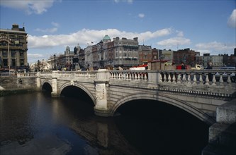 IRELAND, Dublin, O’Connell bridge across the River Liffey.  The original bridge was designed by