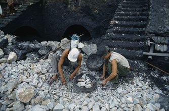VIETNAM, North, Work, Men selecting rocks for lime kiln