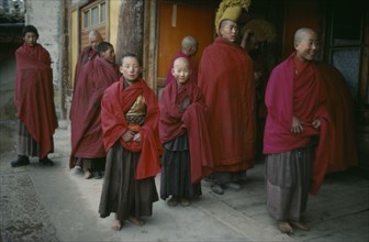 CHINA, Qinghai Province, Quezhang Lamasery, Tibetan Yellow Hat Buddhist monks.