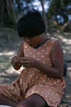COLOMBIA, Llanos Plains, Rio Meta Arauca, "rio Meta ""Tree Camp"". Cuiva woman  Yanakwa's wife