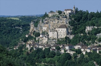FRANCE, Midi Pyrenees, Lot, Rocamadour medieval village and place of pilgrimage set in cliffs of