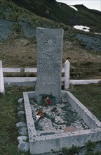 ANTARCTICA, South Georgia, Grytviken, Grave of the British explorer Sir Ernest Shackleton