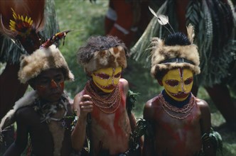 PACIFIC ISLANDS, Melanesia, Papua New Guinea, Southern Highlands. Huli Tribe The Wigmen. Children