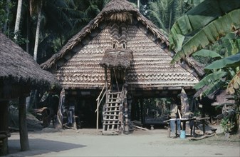 PACIFIC ISLANDS, Melanesia, Papua New Guinea, Sepik. House in Timbunke Village