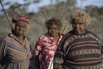 AUSTRALIA, Southern , Oak Valley, Three Aboriginal women