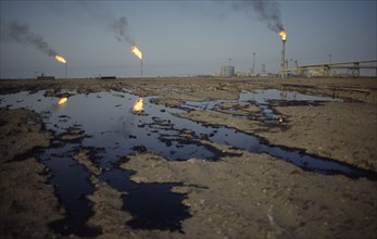 EGYPT, Sinai, Agip oil fields.